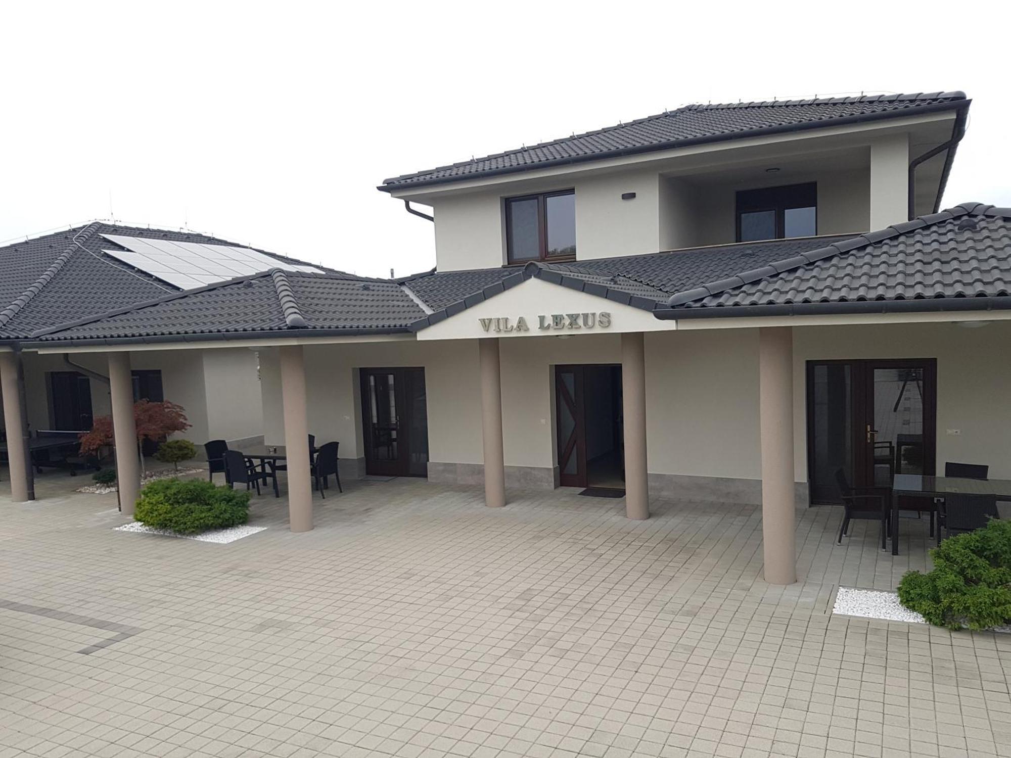 Vila Lexus Veľký Meder Εξωτερικό φωτογραφία